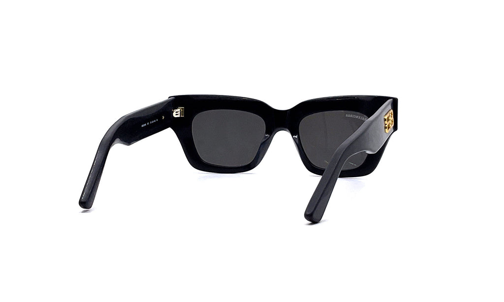 Balenciaga - BB0234S (001) Square