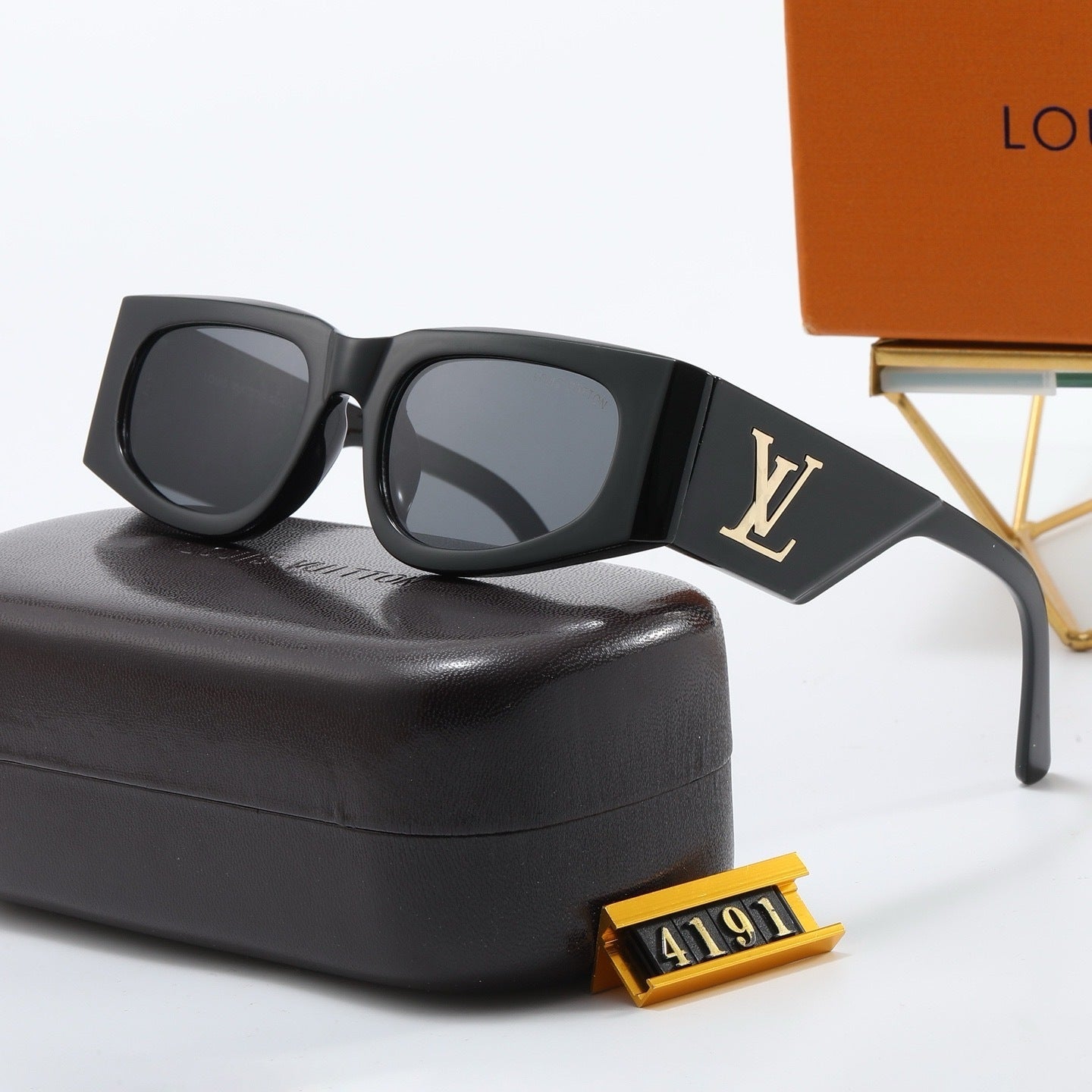 Louis vuitton Vintage Cat-Eye Bold Frame Sunglasses with Metal Detail (Model 4191) Cat-Eye